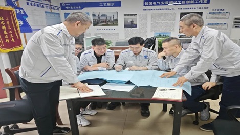 上海j9国际集团员工钱国获中华全国总工会传递表彰